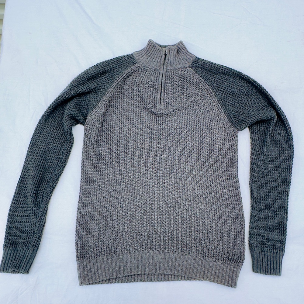 Aeropostale Gray 1/4 Zip Up Sweater Classic Knit Design Mens size large (D103)